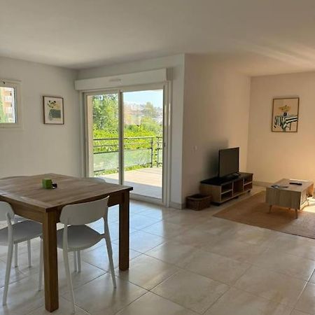 Suberbe Appartement Climatise Avec Terrasse Saint-Raphaël Kültér fotó