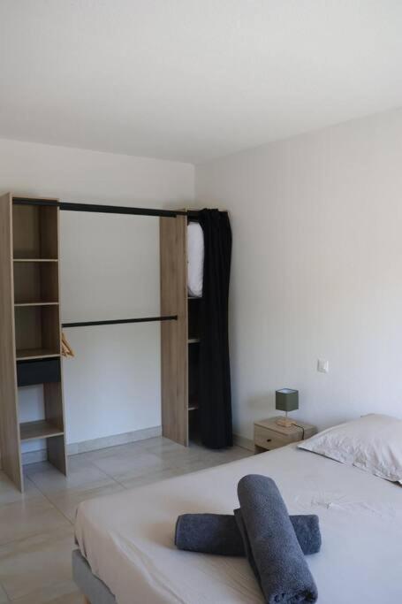 Suberbe Appartement Climatise Avec Terrasse Saint-Raphaël Kültér fotó